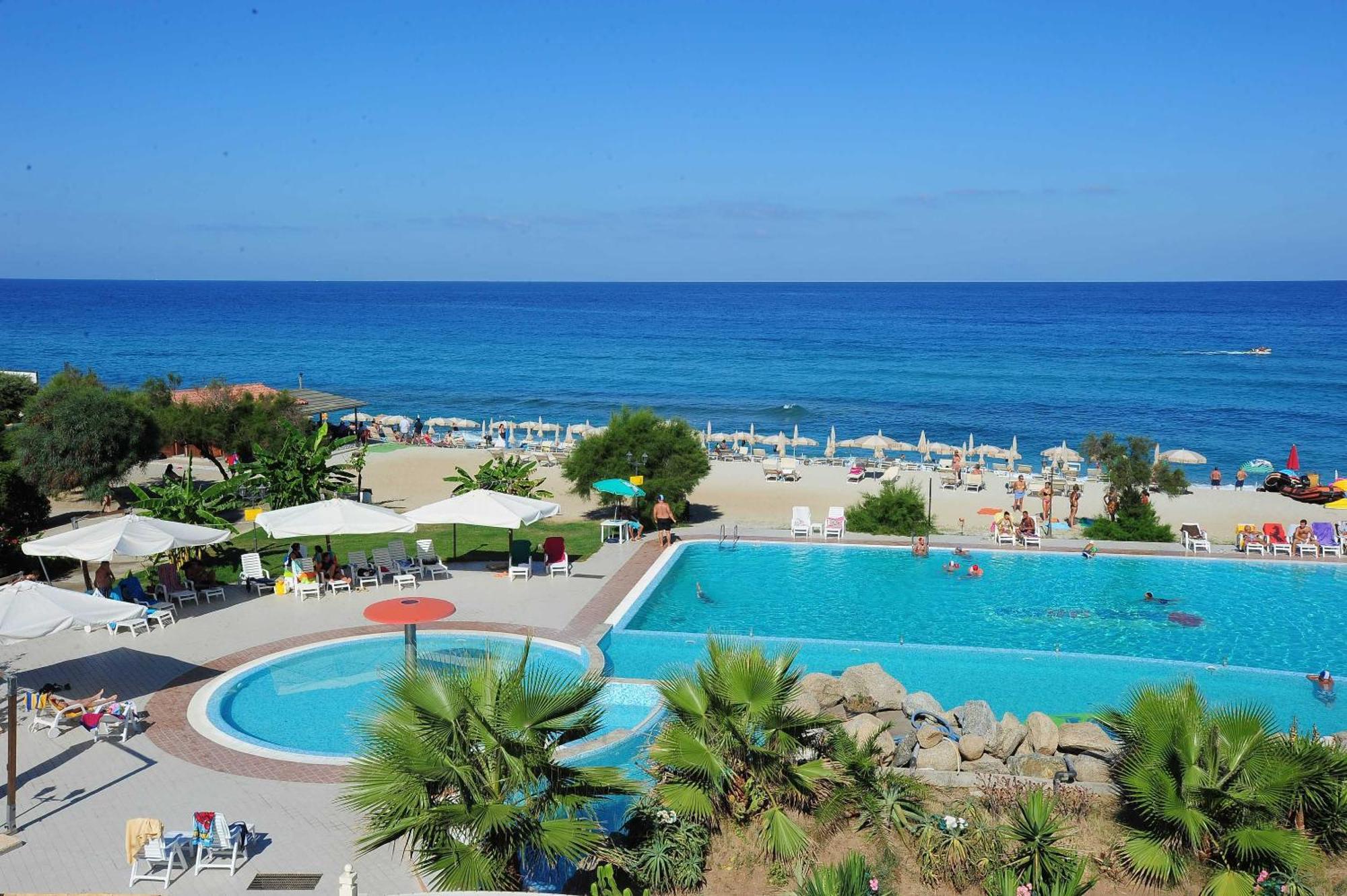 Solemare Club Village Capo Vaticano Buitenkant foto
