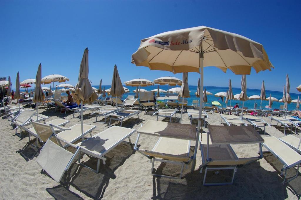 Solemare Club Village Capo Vaticano Buitenkant foto